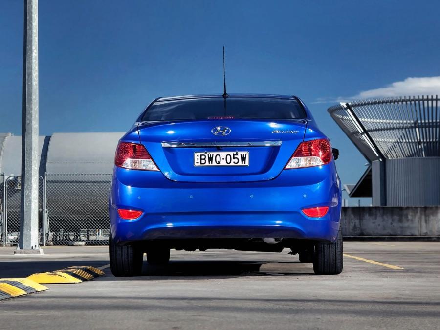  Hyundai Accent Sedan 2011 года  (AU) (фото 2 из 9)